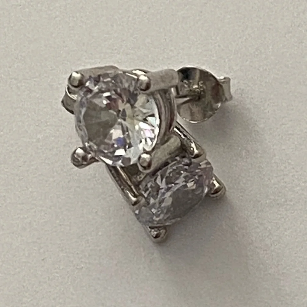 925 Silver 7mm cz earrings cubic zirconia cz stone stunning